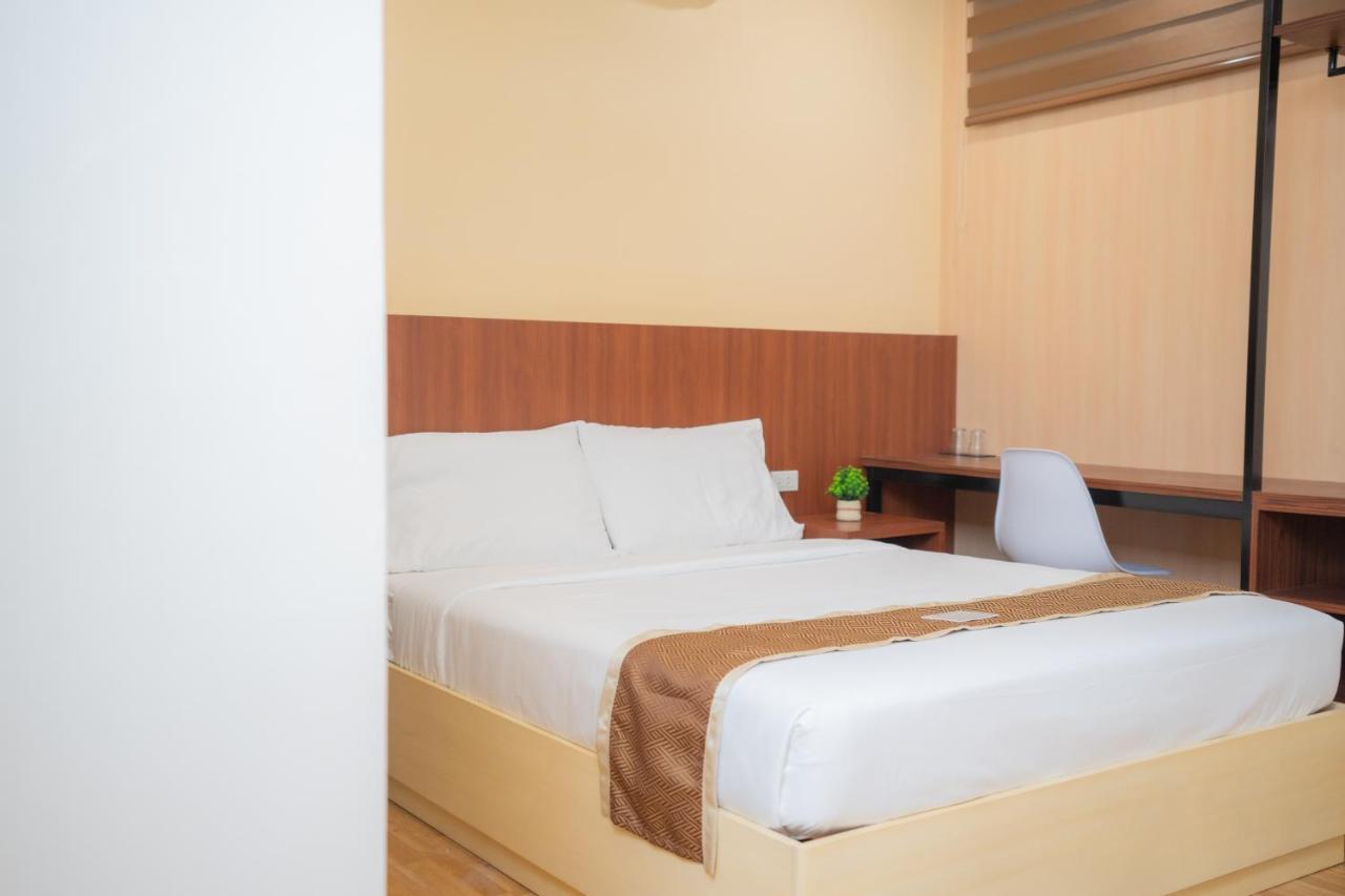Sundaze Dormitel Hotel Naga  Buitenkant foto